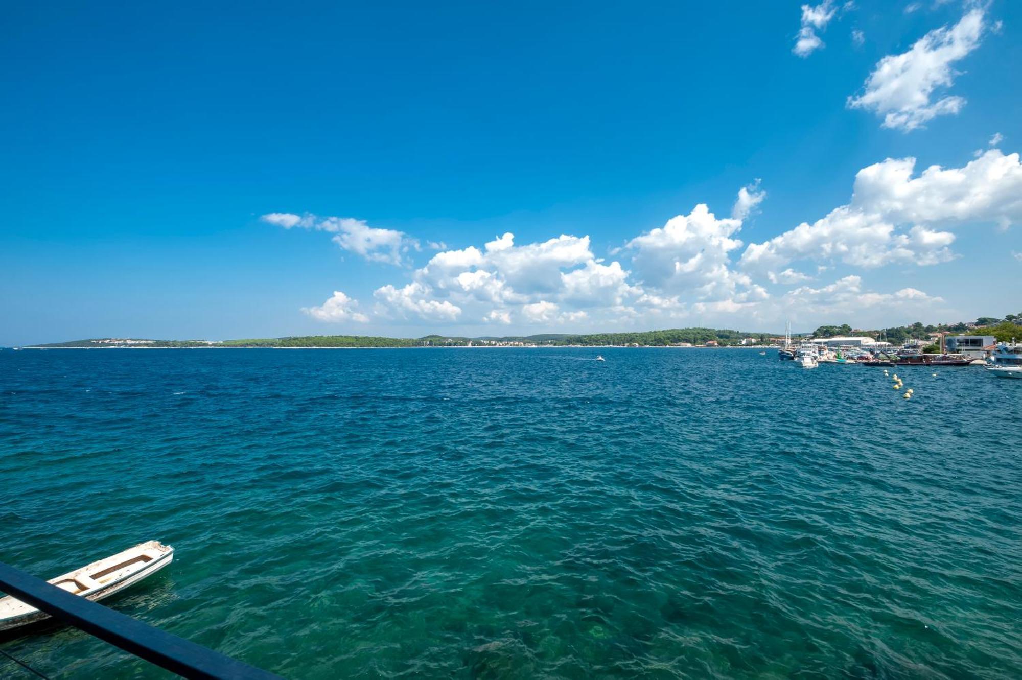 Seaside House Andrea - 3br With Balcony & Sea View Apartman